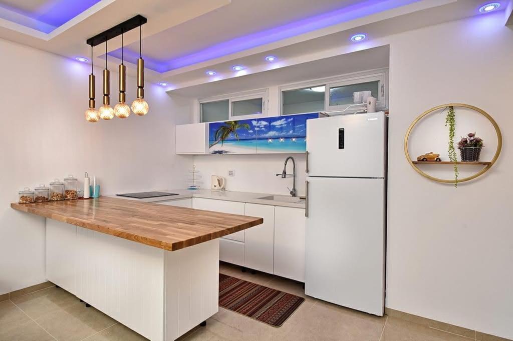 Apartamento Achziv Sea & Sun Gesher HaZiv Exterior foto
