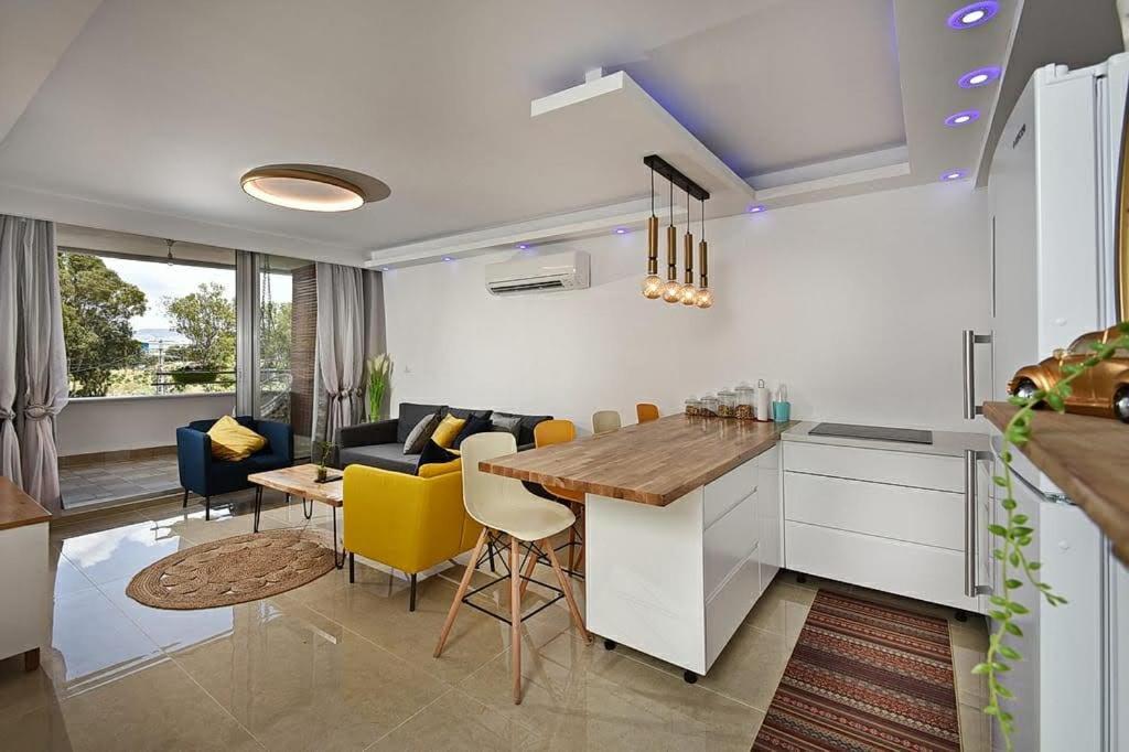 Apartamento Achziv Sea & Sun Gesher HaZiv Exterior foto