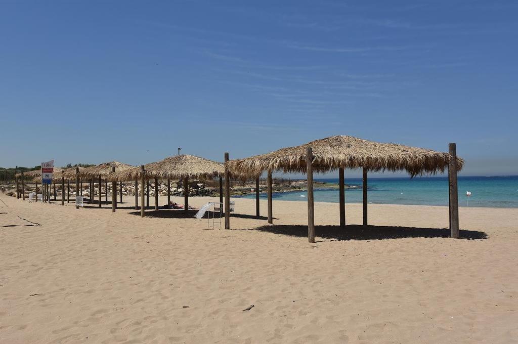 Apartamento Achziv Sea & Sun Gesher HaZiv Exterior foto